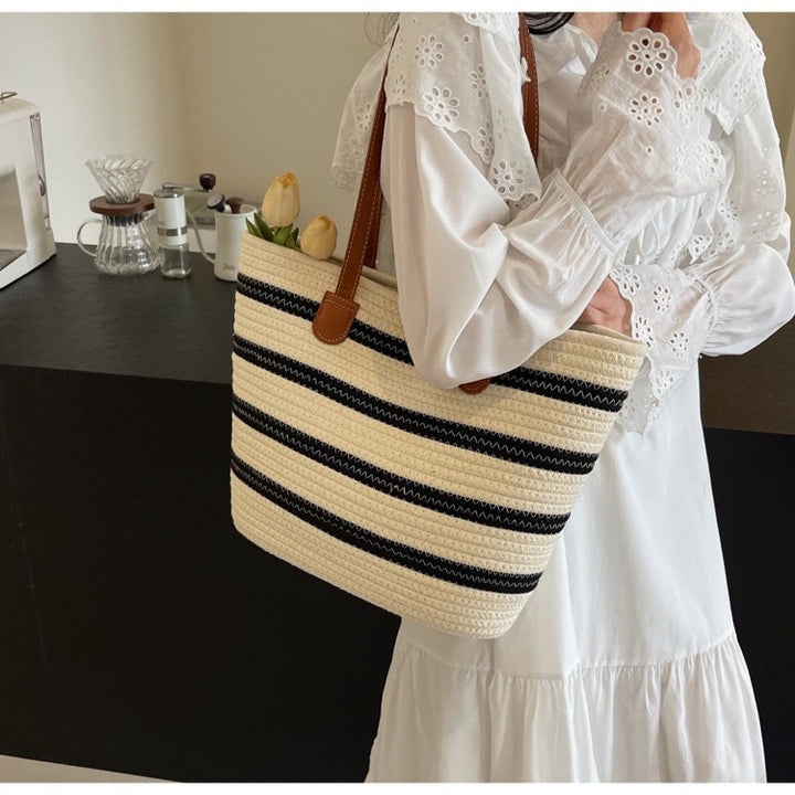 Stylish Beach Bag Bowlift