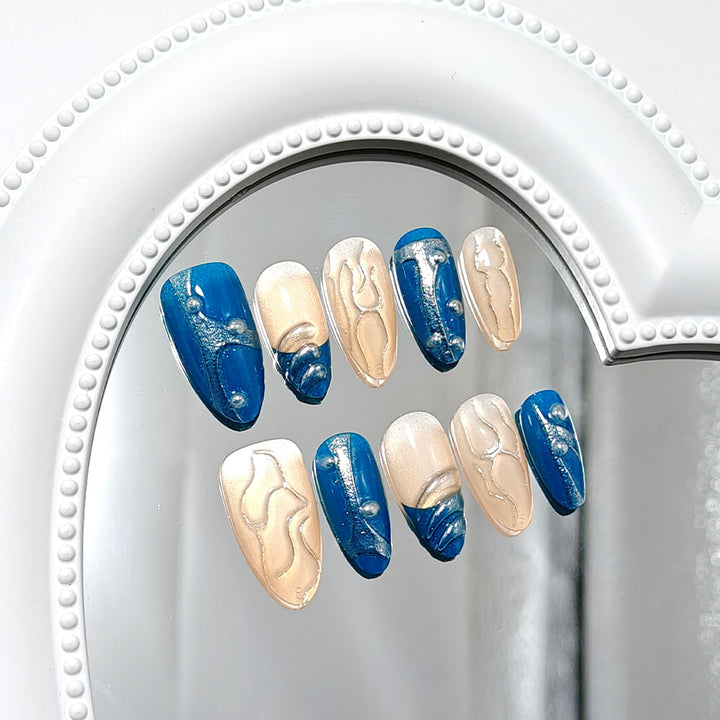 Artificial nails with luxurious wave design Bowlift
