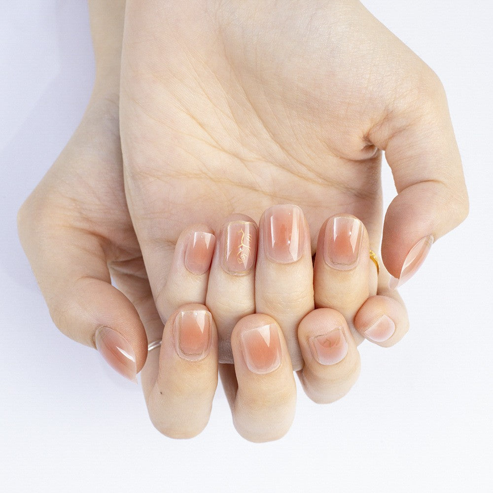 High-gloss artificial nails with rose effect Bowlift