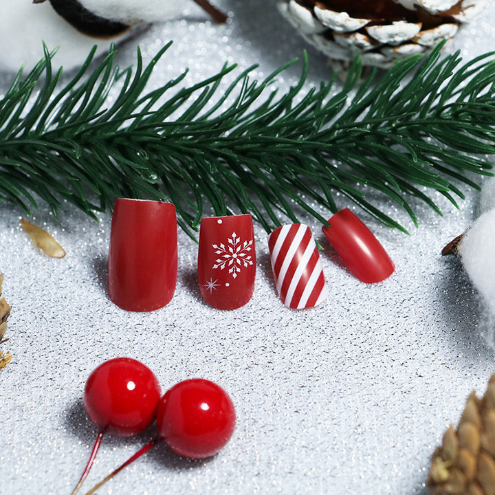 Festive Winter-Themed Press-On Nail Art Set Bowlift