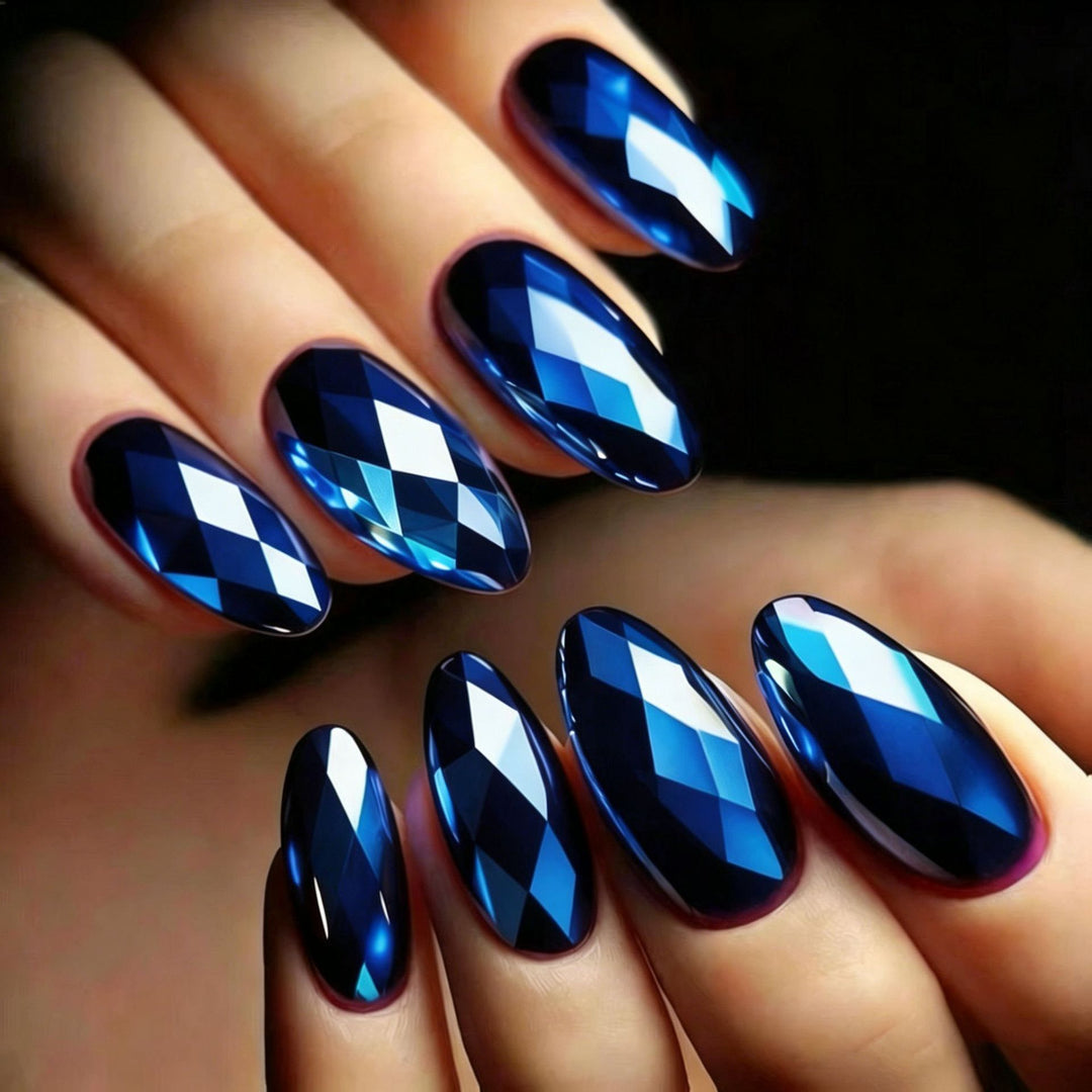 Shiny artificial nails Bowlift