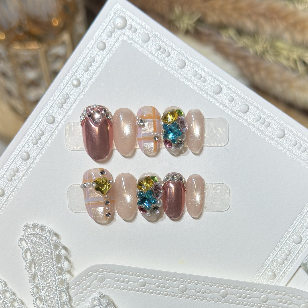 Artistic Themed Nail Art Set Bowlift