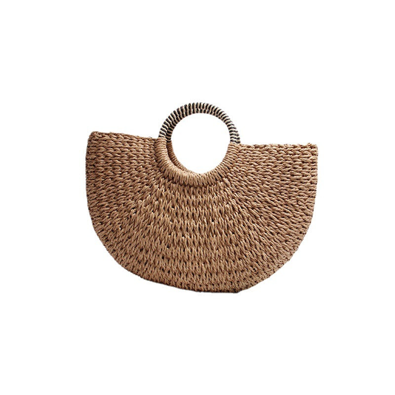 Elegant basket bag with shell decor Bowlift