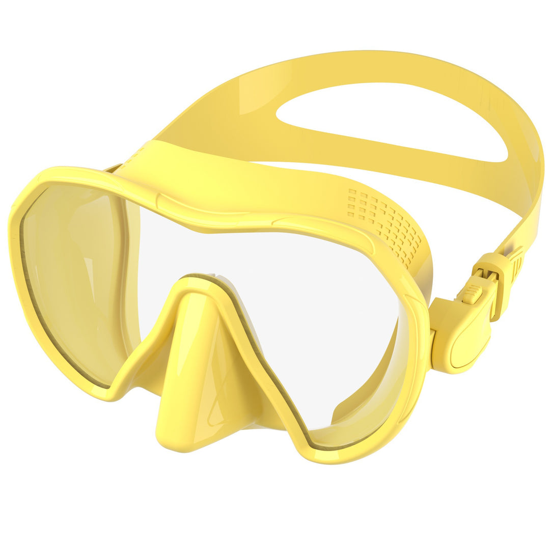 Diving mask with wide field of vision and innovative anti-fog technology Bowlift
