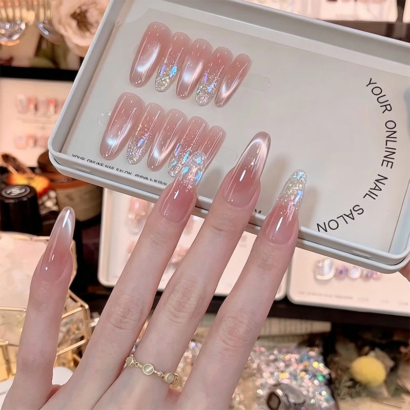 Artificial nail set with sparkling glitter accents Bowlift
