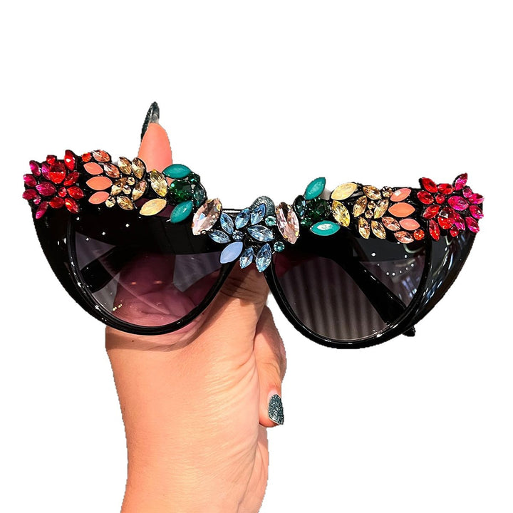 Women Cat-Eye Sunglasses with Luxurious Crystal Decoration Bowlift