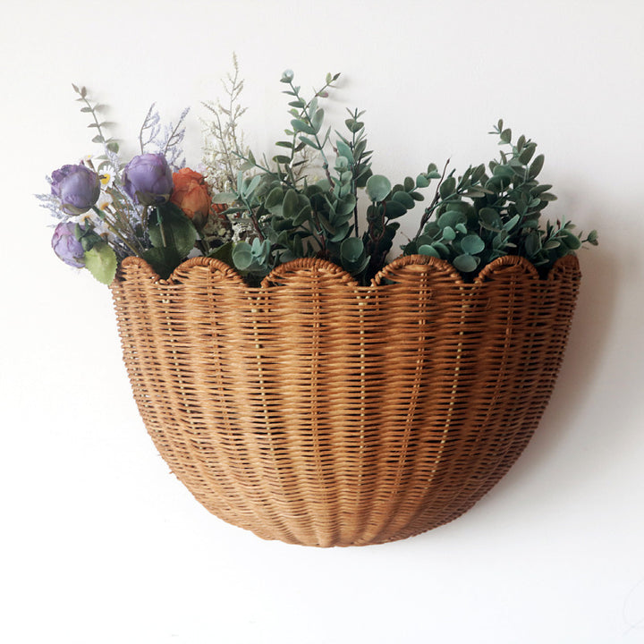 Decorative flower basket made of woven material Bowlift