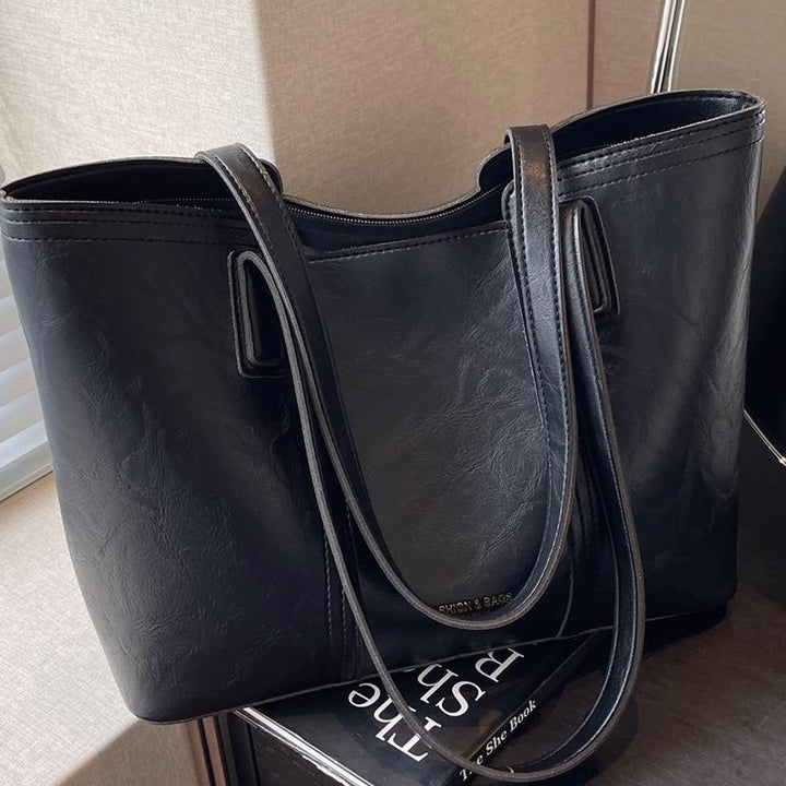 Modern Luxury Handheld Tote Bowlift