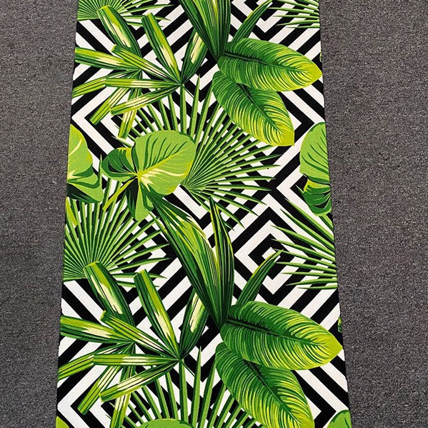 Beach towel with tropical flamingo design Bowlift