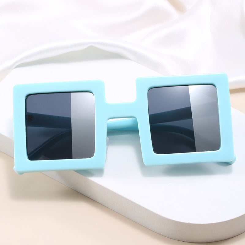 Women square sunglasses with modern design Bowlift