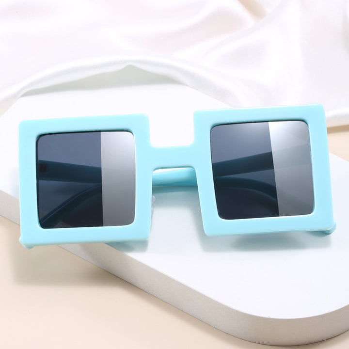 Women square sunglasses with modern design Bowlift