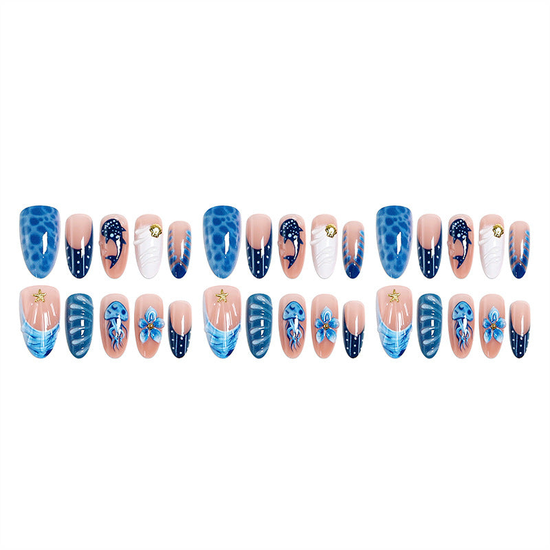 Artistic 3D Nail Tips with Maritime Motifs Bowlift
