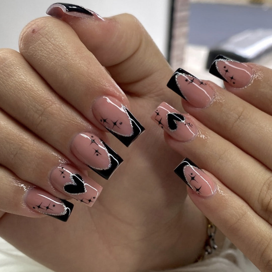 Gothic Heart-Accent Nail Art Extensions Bowlift