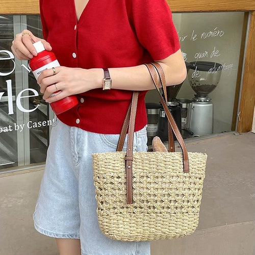 Refined and Handcrafted Beach Bag Bowlift