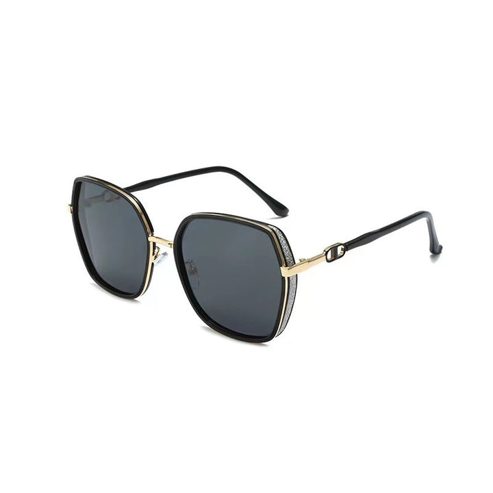 Women's stylish sunglasses in modern design Bowlift