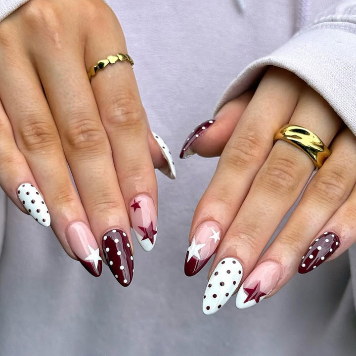 Elegant artificial nails with floral and geometric accents Bowlift