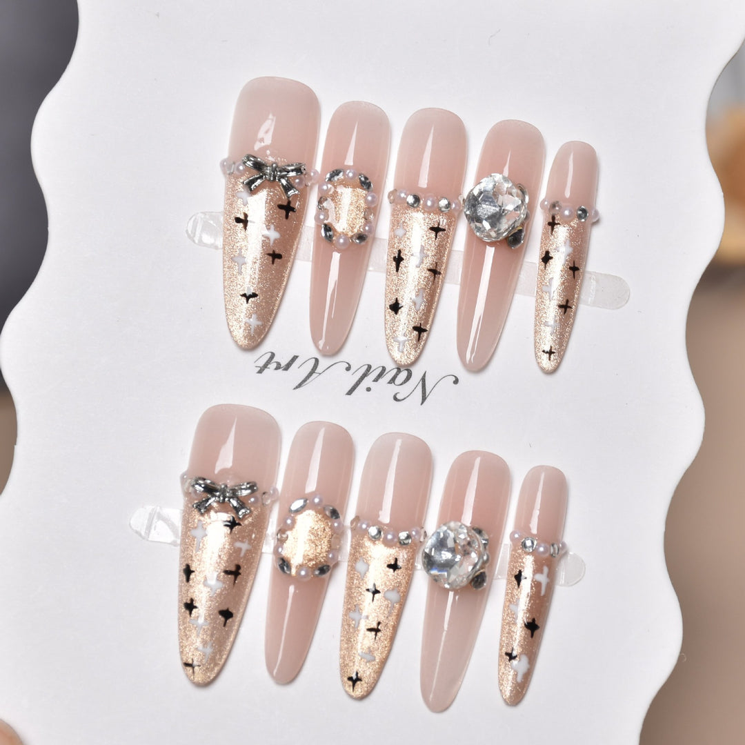 Artistic Premium Detailed Press-On Nail Art Bowlift