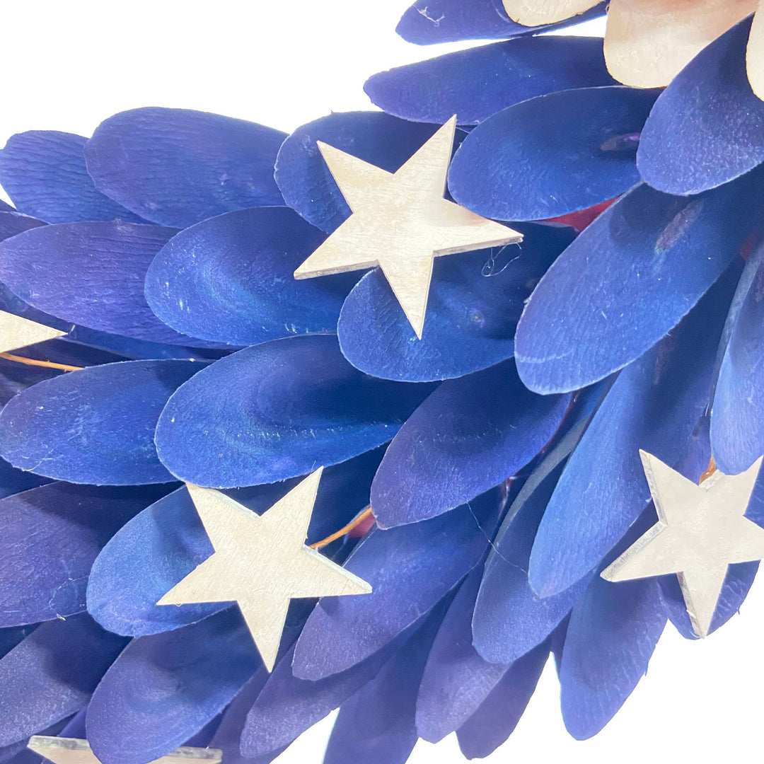 Unisex handmade decorative door wreath with eagle head and star appliqués made of wood Bowlift