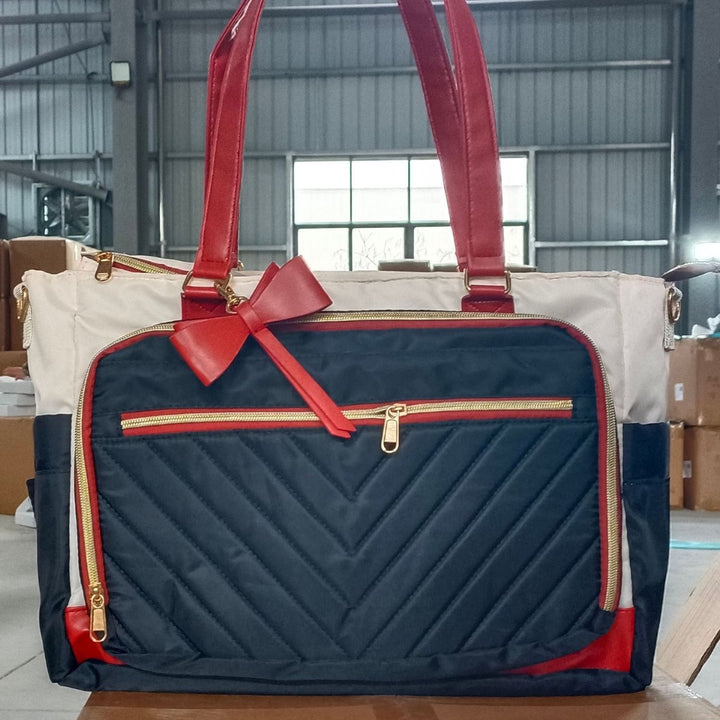 Fashionable tote bag with stylish compartments Bowlift