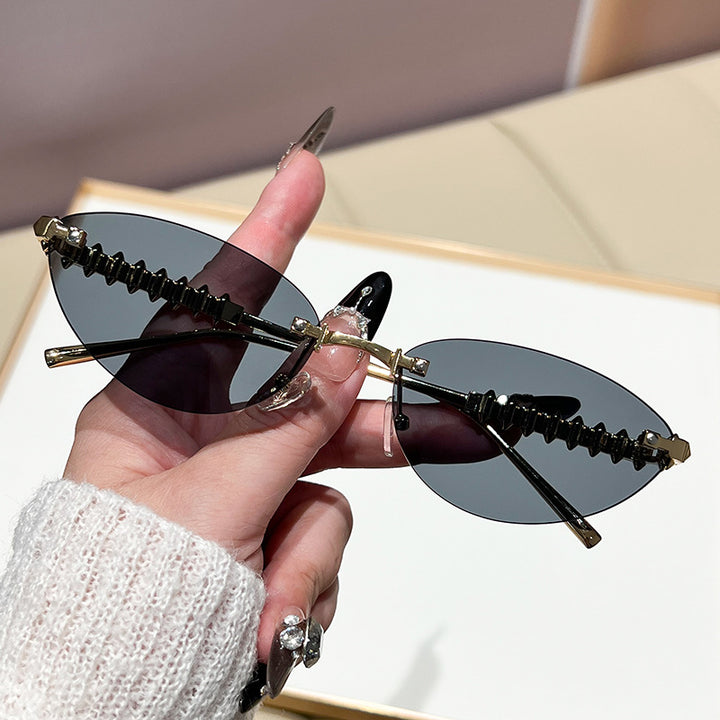 Women's fashionable glasses with elegant golden frame Bowlift
