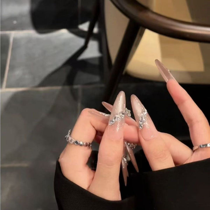 Exquisite Crystal-Embellished Press-On Nails Bowlift