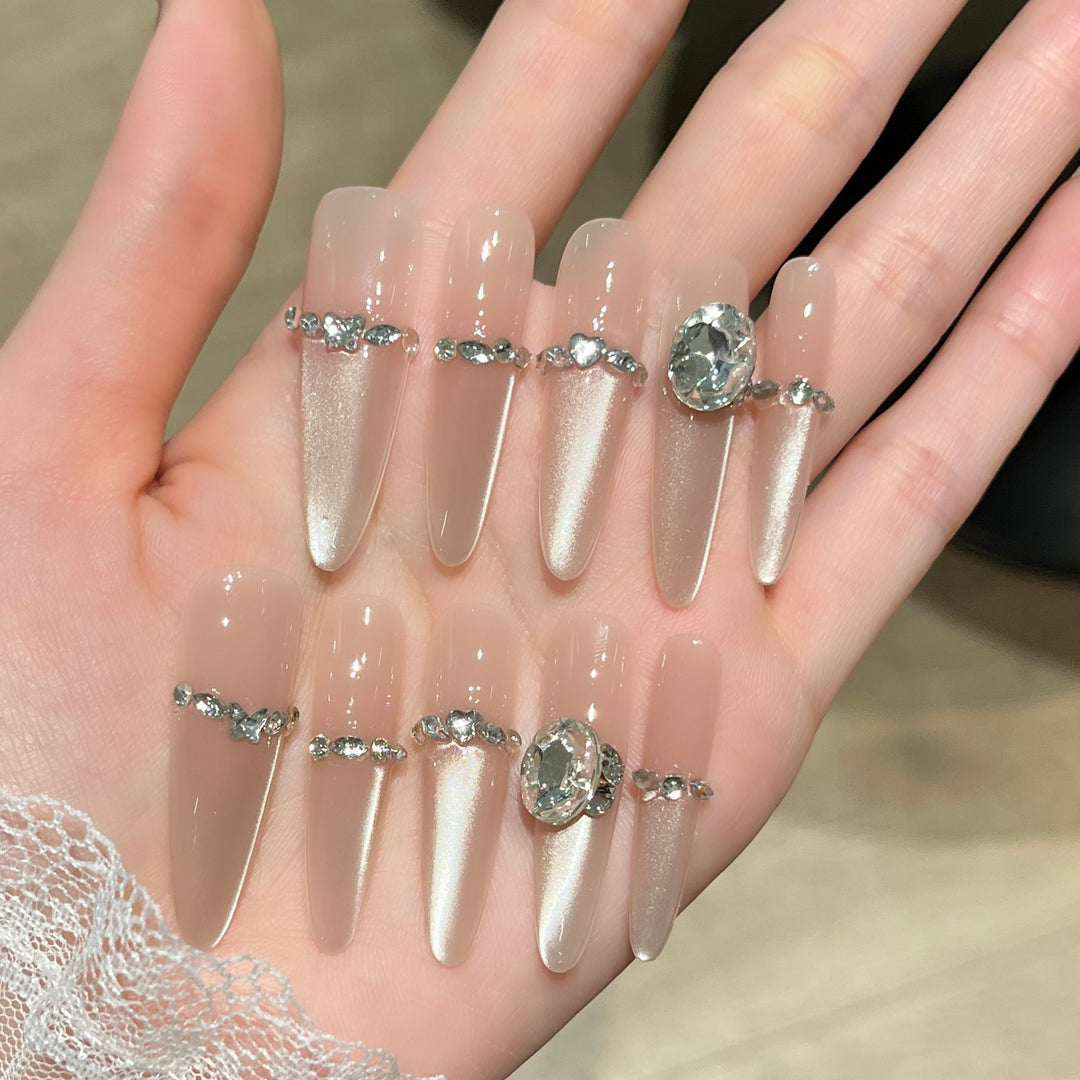 Luxury Rhinestone-Embellished Press-On Nail Set Bowlift