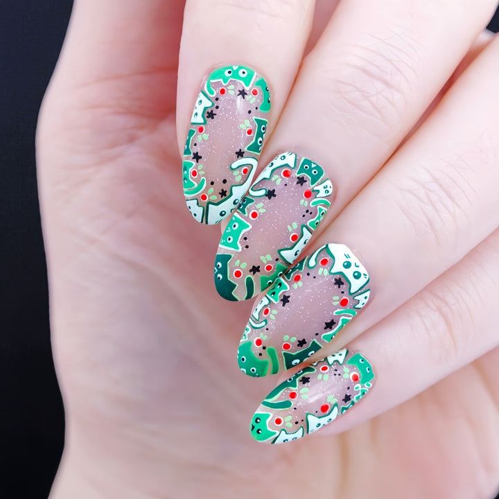 Artificial nail tips in creative design Bowlift