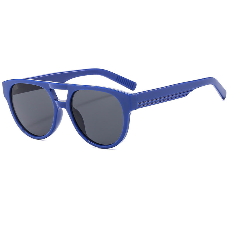 Ladies fashionable cat-eye sunglasses in elegant tortoise look Bowlift