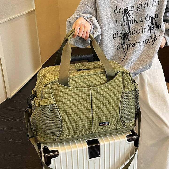 Textured Sports Duffle Bowlift