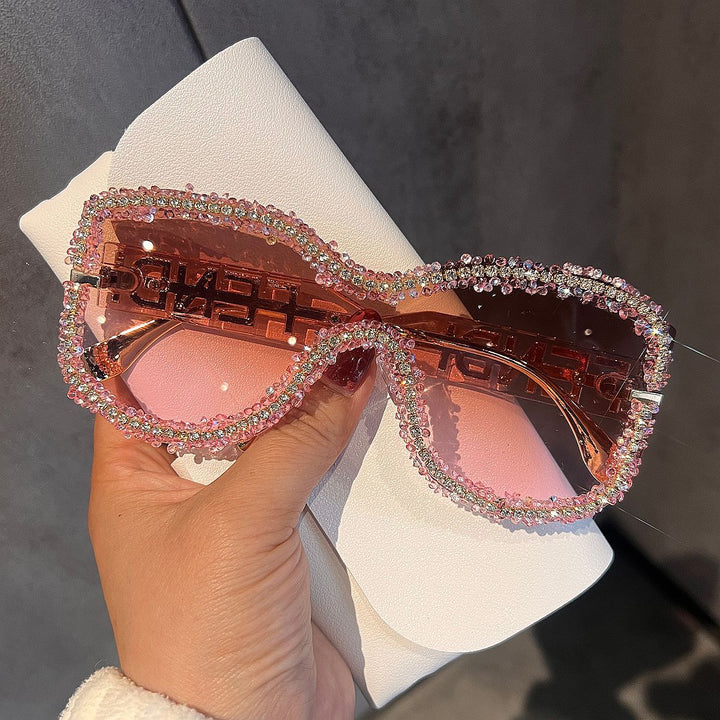 Women's Glamorous Sunglasses with Striking Crystal Frame Bowlift