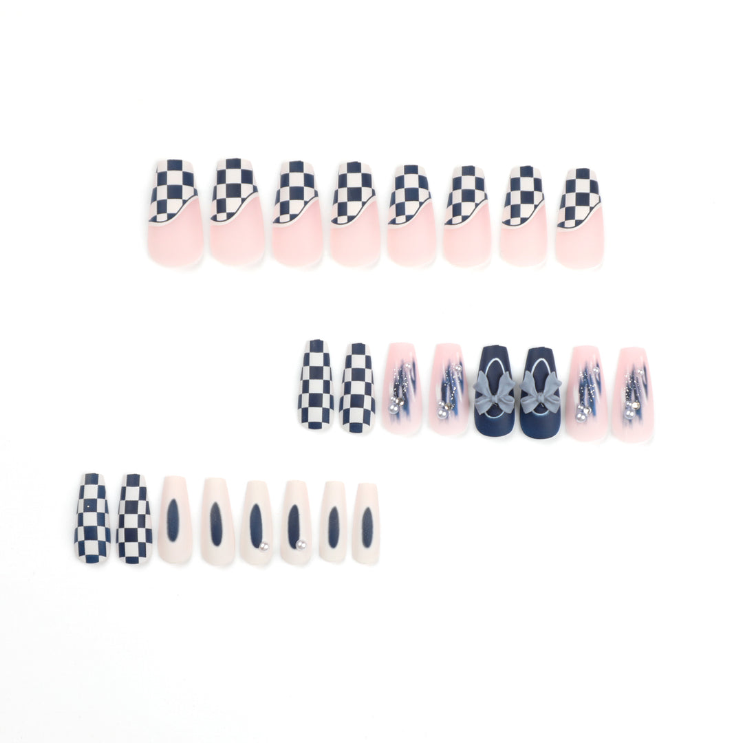 Artful nail decoration with bows and plaid pattern Bowlift
