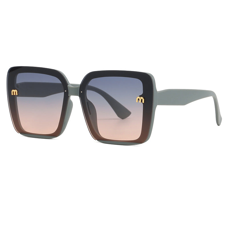Women's oversized square sunglasses with elegant frame Bowlift