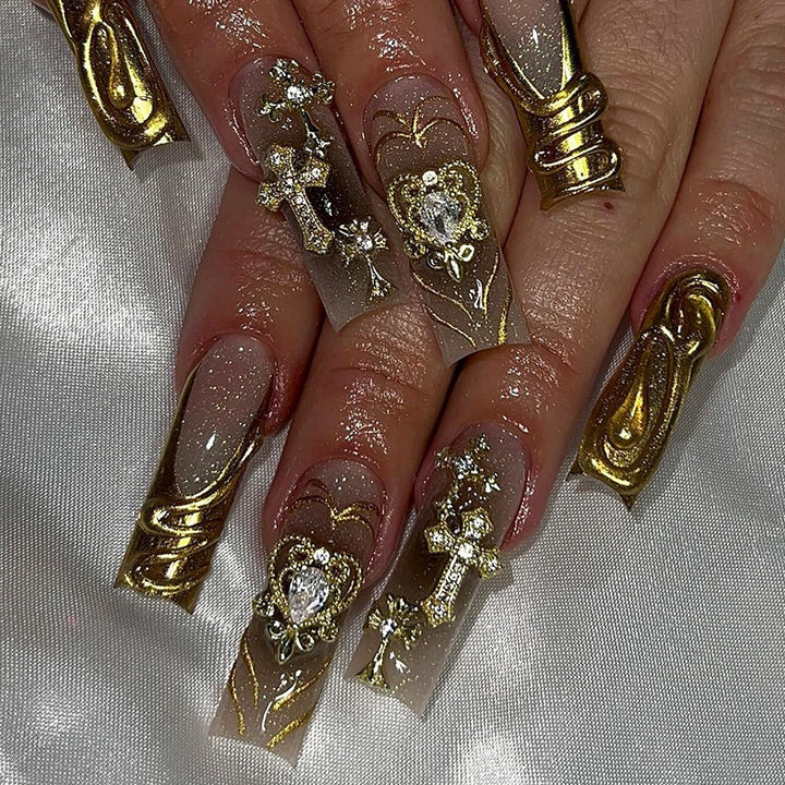 Decorative Press-On Nail Set with Gold Accents Bowlift