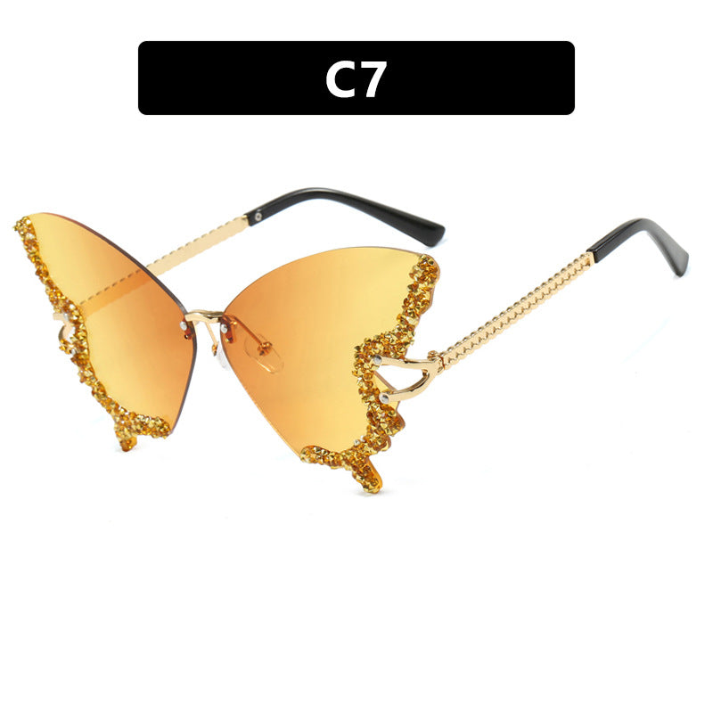 Women's large cat-eye sunglasses with sparkling rhinestone embellishment and elegant frame Bowlift