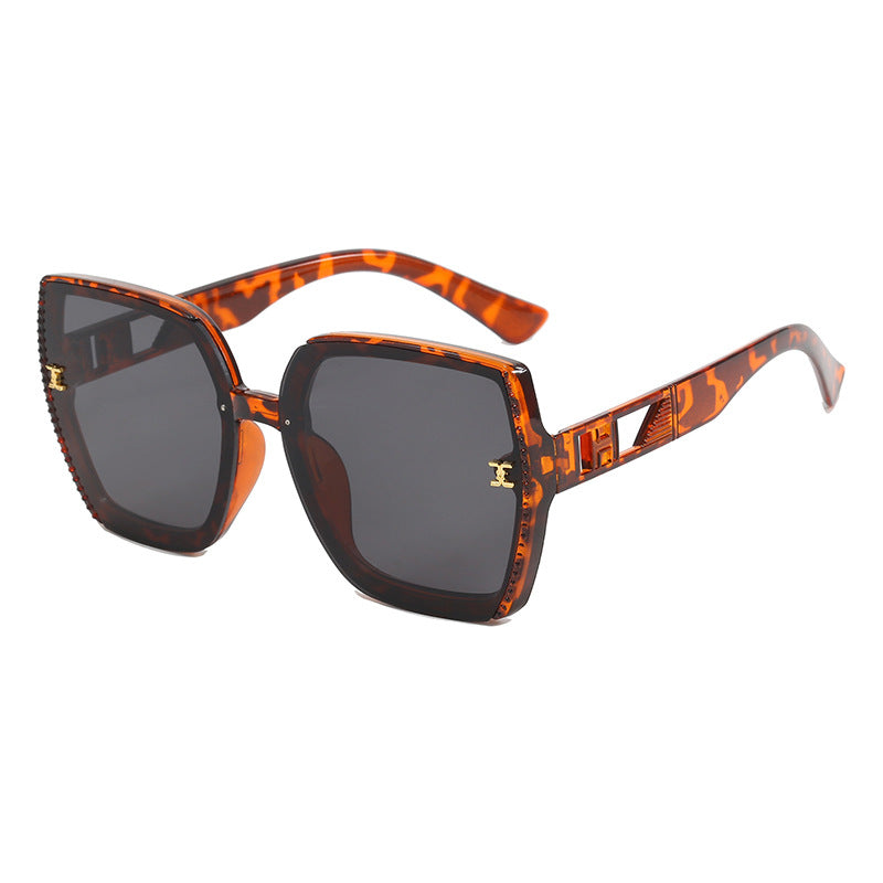 Ladies square sunglasses with high-quality frame and UV protection Bowlift