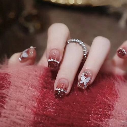 Glamorous Press-On Nail Set with Decorative Gemstone Accents Bowlift