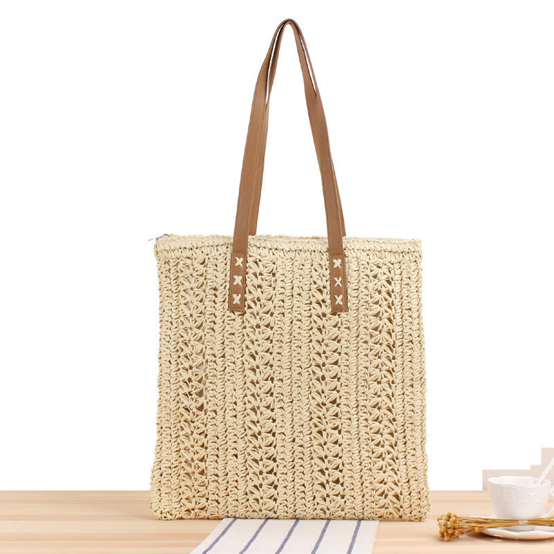 Beach shoulder bag made from handcrafted natural material with sturdy design Bowlift