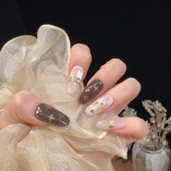 Decorative Press-On Nail Set with Star Accents Bowlift