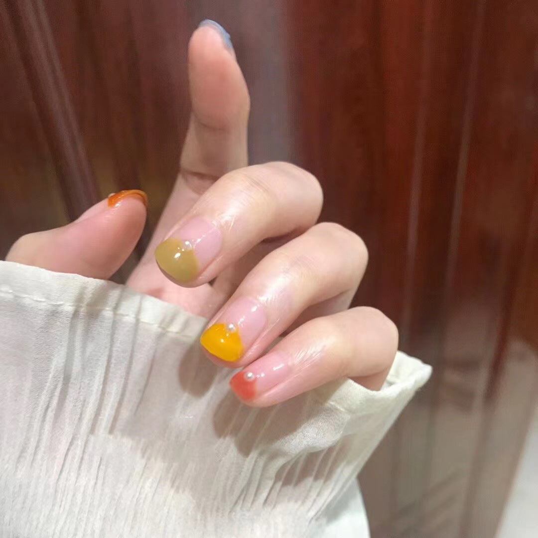 Creative artificial nails with geometric accents Bowlift