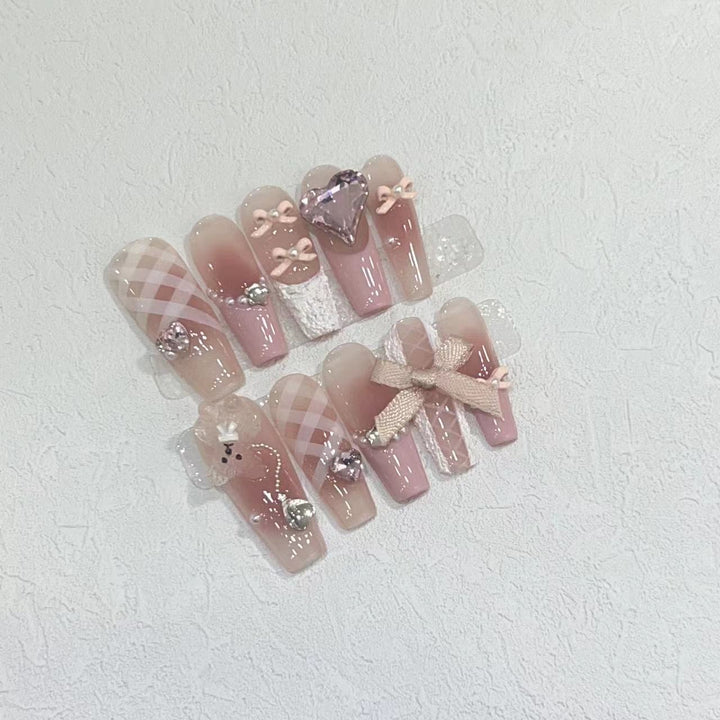 Artisan Floral Embellished Press-On Nail Set Bowlift