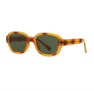 Women’s fashionable sunglasses with large, square frame Bowlift