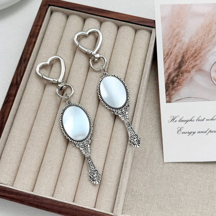 Vintage-Style Compact Mirror Keychain Bowlift