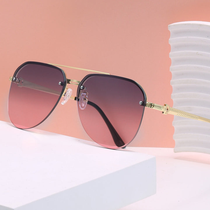 Ladies elegant pilot sunglasses with high UV protection and stylish frame Bowlift