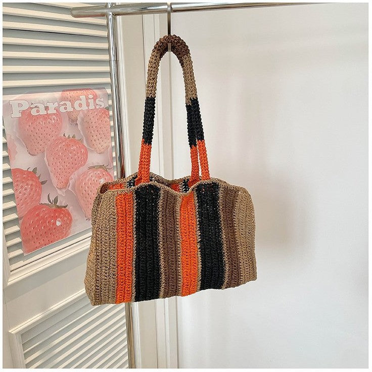 Braided tote bag with modern stripe pattern Bowlift