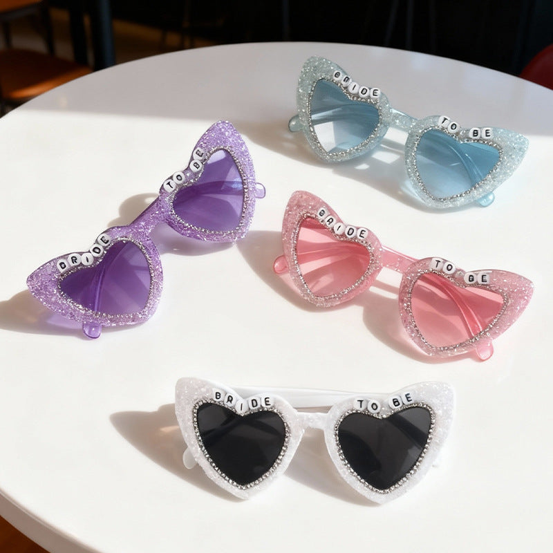 Rhinestone-Embellished Heart Sunglasses Bowlift