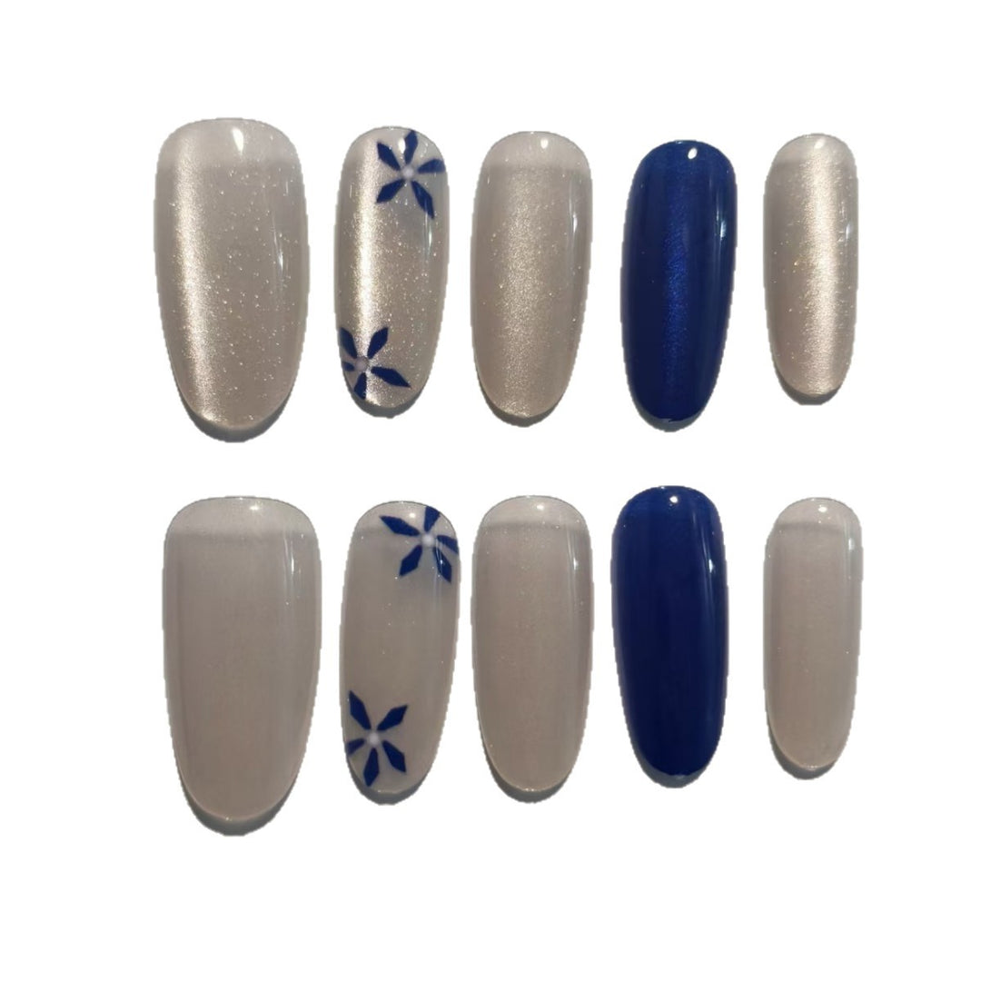 Artistic Floral-Inspired Press-On Nail Set Bowlift