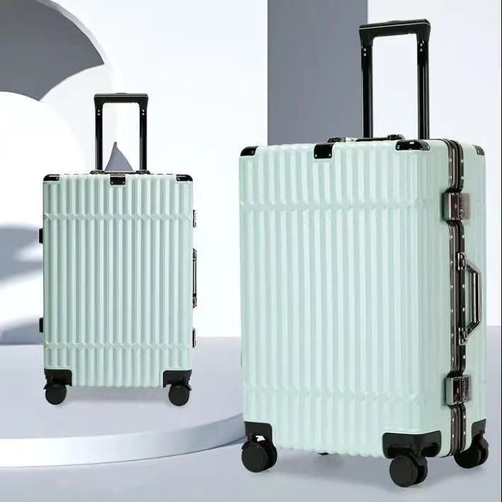 Impact-Resistant Hard Shell Rolling Suitcase Bowlift