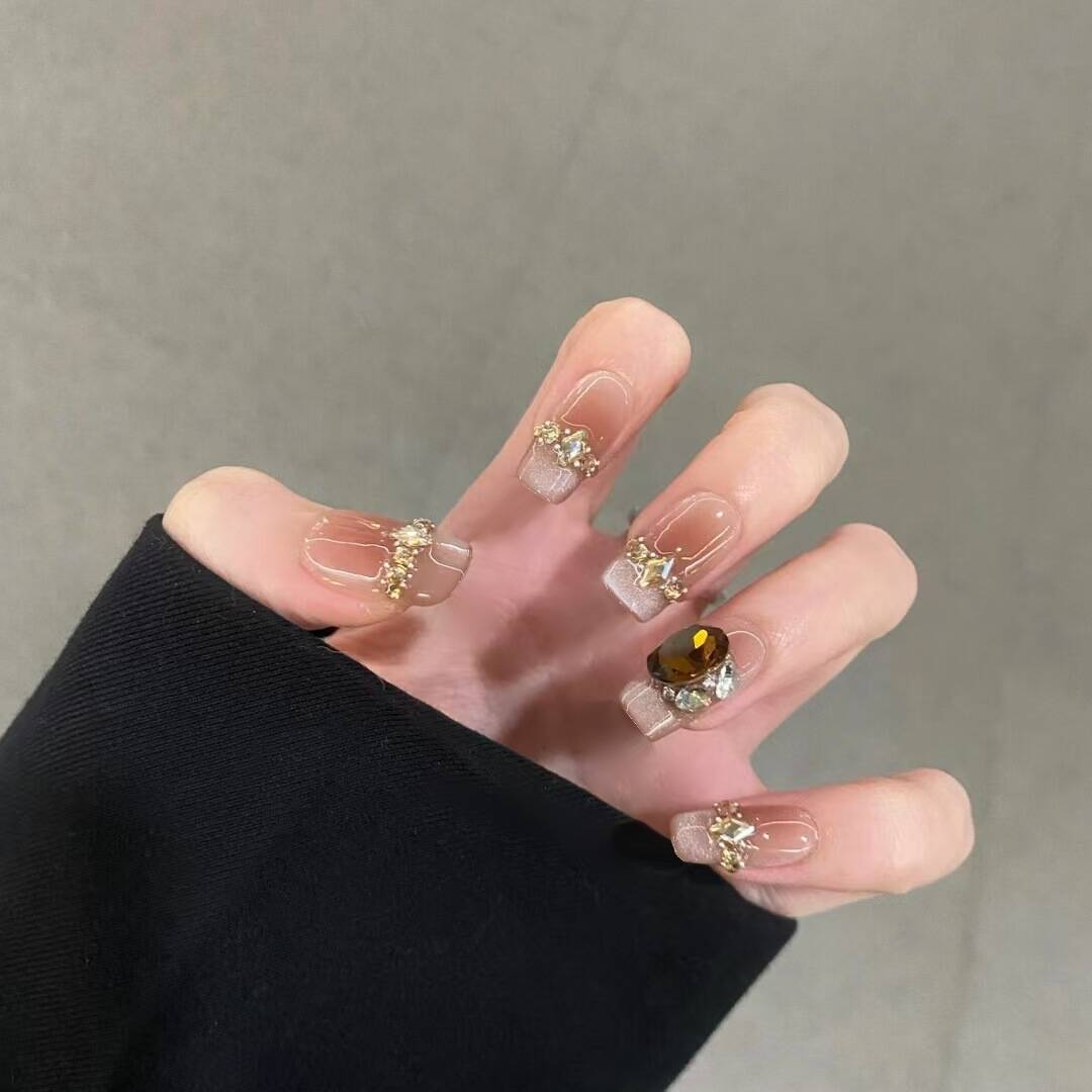 Artistic Nail Design with Decorative Elements Bowlift