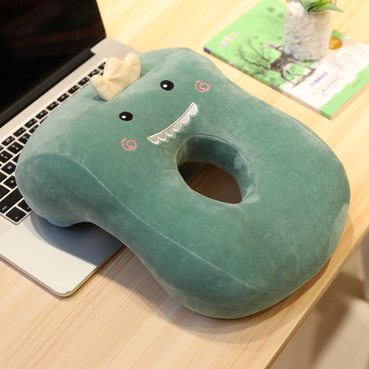 Plush neck support pillow in carrot shape Bowlift