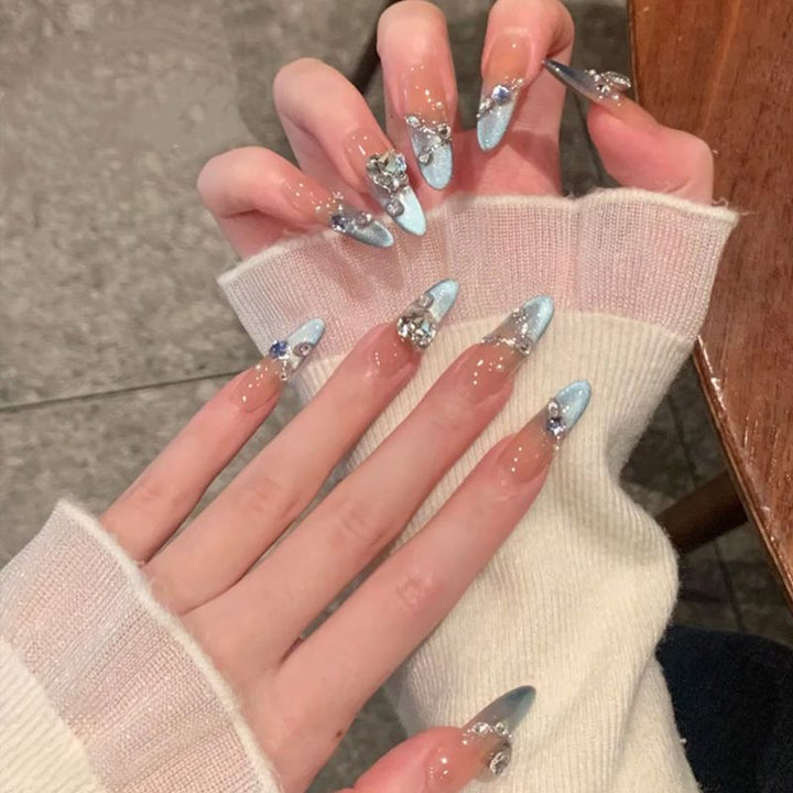 Glamorous artificial nail tips with elegant decorations Bowlift
